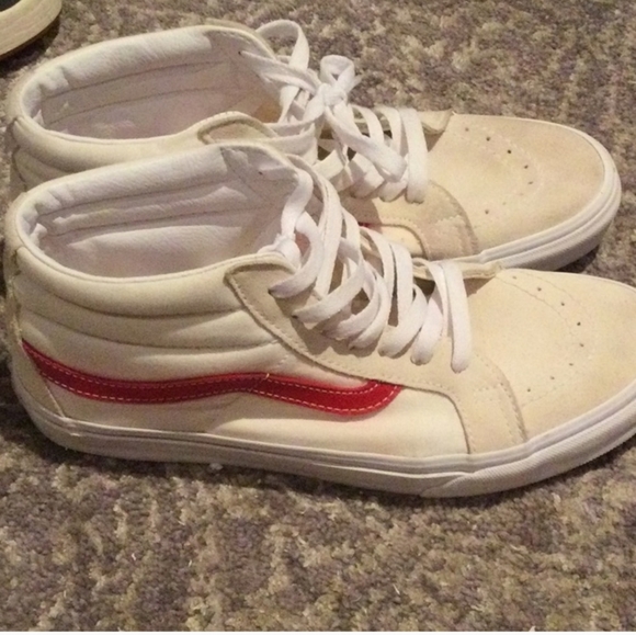 Vans cream, white and red high tops in 8.5 - Picture 4 of 9